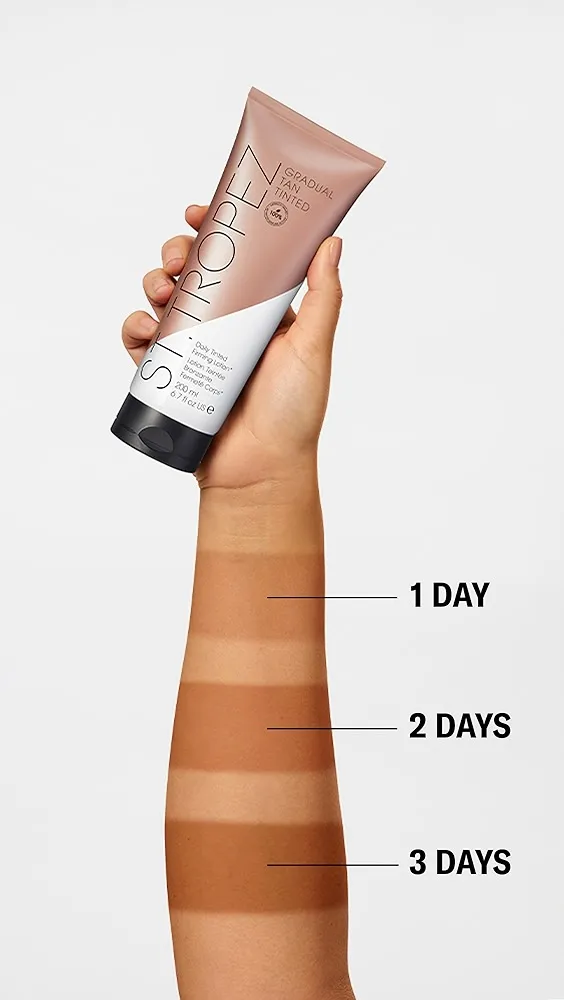 St. Tropez   Gradual Tan Daily Tinted Firming Lotion 